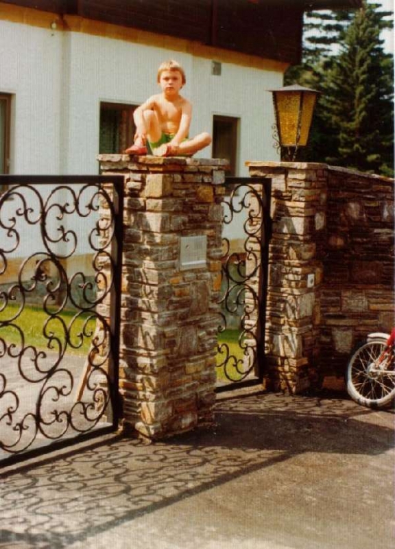 Claus auf der Mauer in Reichenau